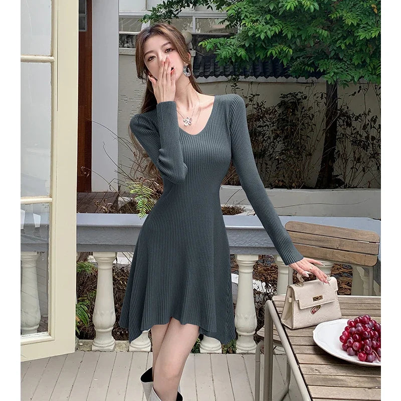 Knitted Dress for Women in Autumn Winter Long-sleeved A-line Skirt Short Sweater Bottom Skirt Waist-hugging Slimming V-neck